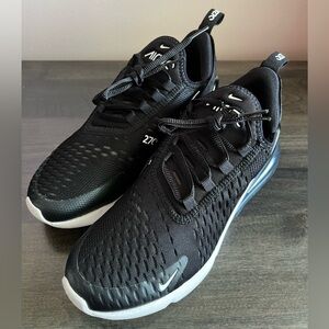 Women’s black Nike Air Max 270 shoes